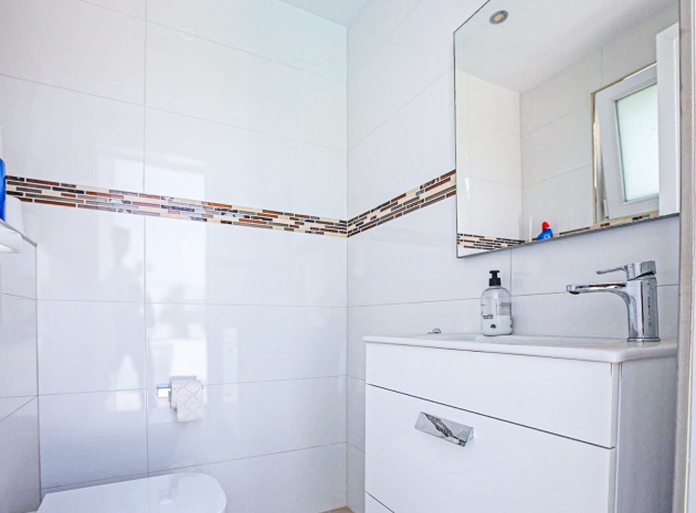 Resale - Villa - La Zenia