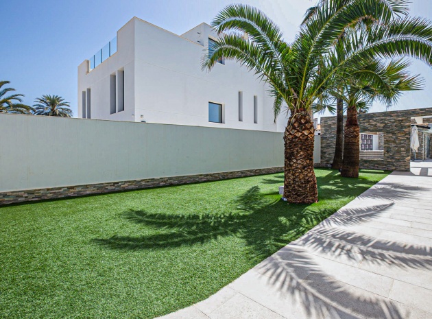 Resale - Villa - La Zenia