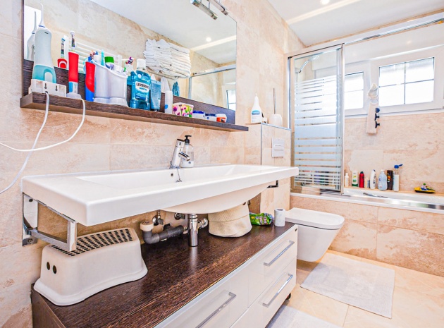 Resale - Villa - La Zenia