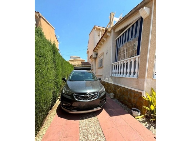Resale - Villa - Villamartin - El Galan