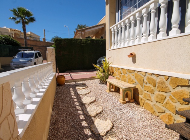 Resale - Villa - Villamartin - El Galan