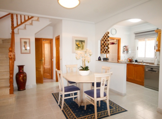 Resale - Villa - Villamartin - El Galan