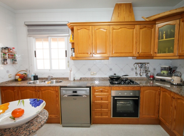 Resale - Villa - Villamartin - El Galan