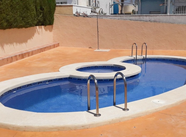 Återförsäljning - Radhus - La Marina