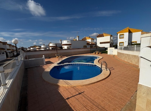 Wederverkoop - Villa - Guardamar del Segura - El Raso