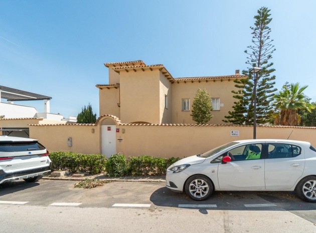 Återförsäljning - Villa - La Mata - cabo cervera