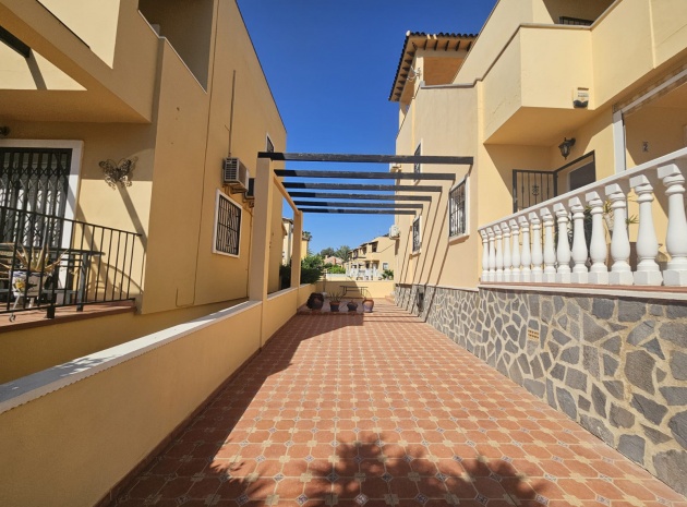 Resale - Villa - Villamartin - lomas del golf