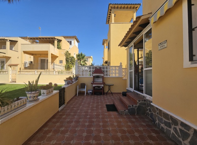 Resale - Villa - Villamartin - lomas del golf