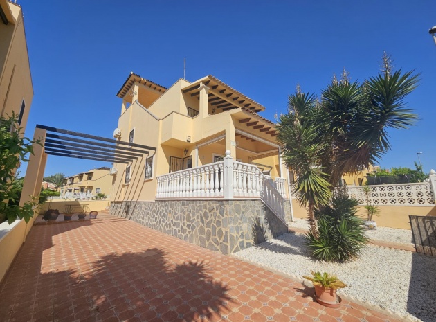 Resale - Villa - Villamartin - lomas del golf