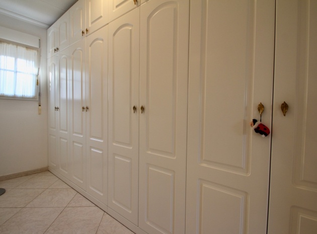 Återförsäljning - Villa - Villamartin