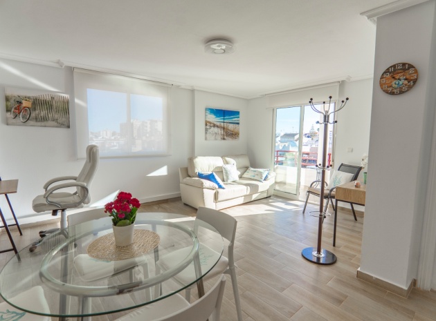 Återförsäljning - Lägenhet - Torrevieja - Beachside Torrevieja