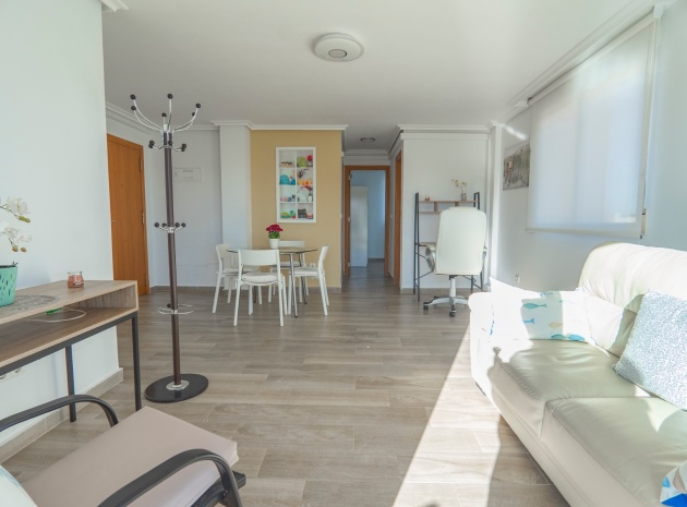 Återförsäljning - Lägenhet - Torrevieja - Beachside Torrevieja