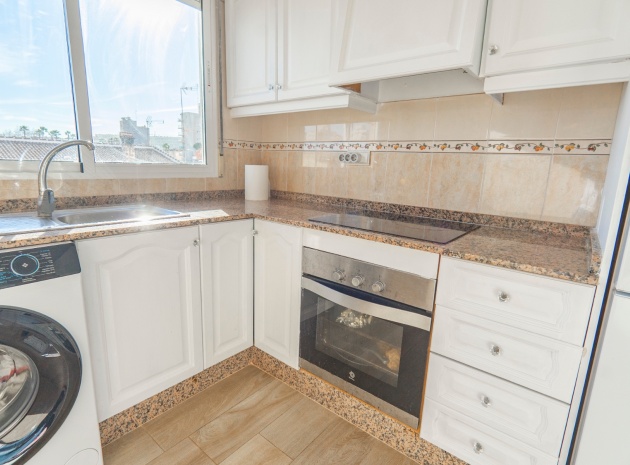 Återförsäljning - Lägenhet - Torrevieja - Beachside Torrevieja