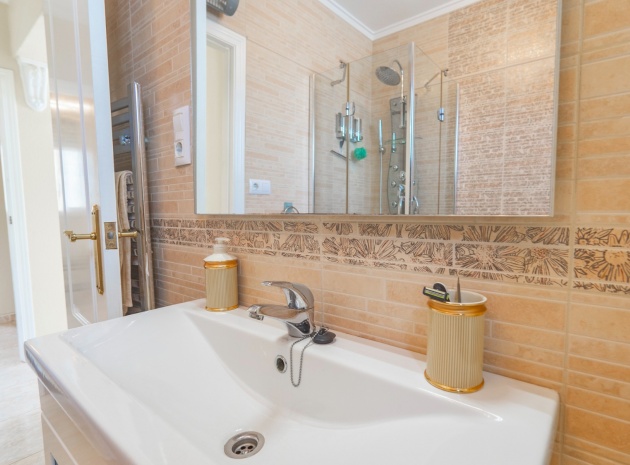 Återförsäljning - Villa - Ciudad Quesada - Rojales