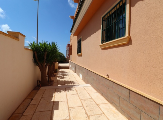 Resale - Villa - Ciudad Quesada - La Fiesta