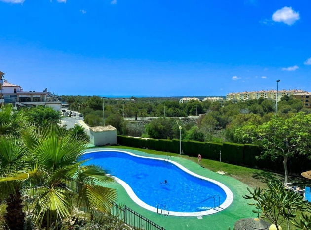 Resale - Apartment - Campoamor