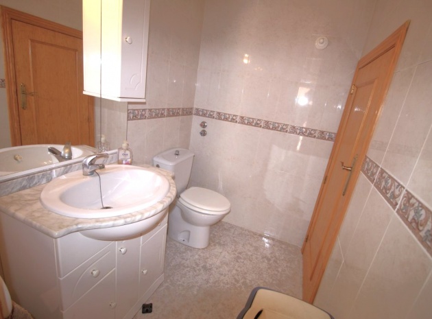 Revente - Villa - Playa Flamenca - pueblo caballero