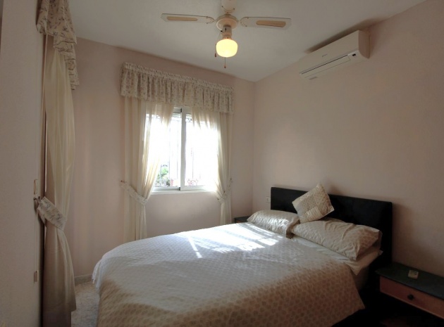 Revente - Villa - Playa Flamenca - pueblo caballero