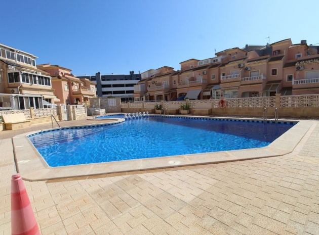 Revente - Villa - Playa Flamenca - pueblo caballero