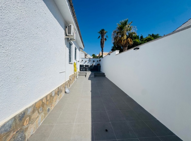 Revente - Villa - Ciudad Quesada - Pueblo Bravo