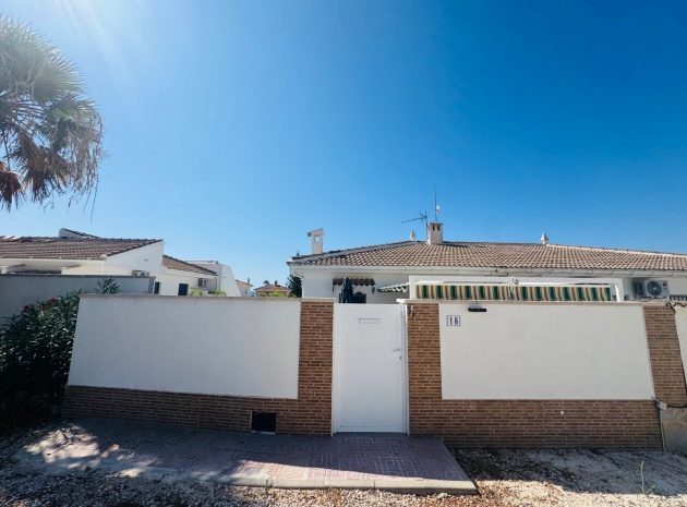 Revente - Villa - Ciudad Quesada - Pueblo Bravo