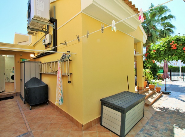 Resale - Villa - Villamartin - Los Dolses