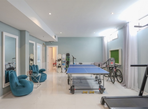 Resale - Villa - Villamartin