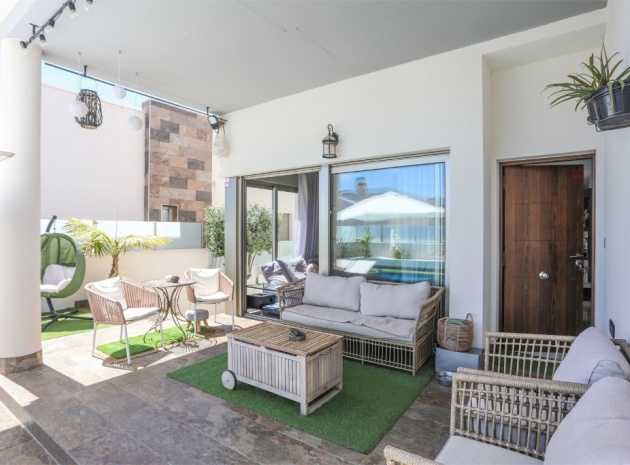 Resale - Villa - Villamartin