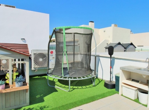 Resale - Villa - Villamartin