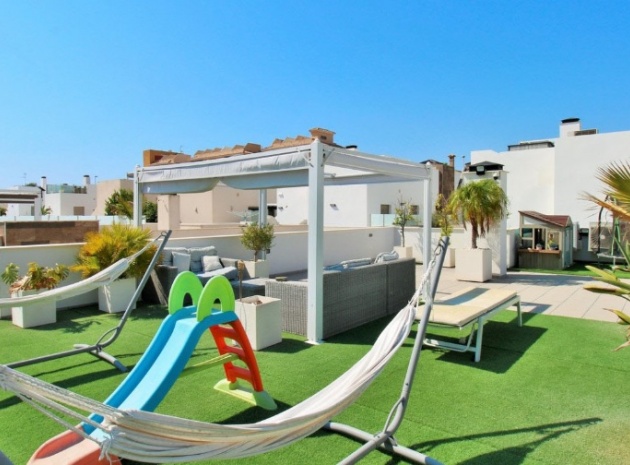 Resale - Villa - Villamartin