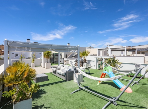 Resale - Villa - Villamartin