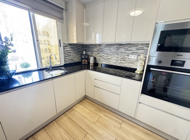 Wiederverkauf - Villa - Villamartin