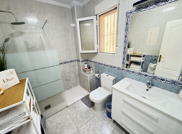 Wiederverkauf - Villa - Villamartin