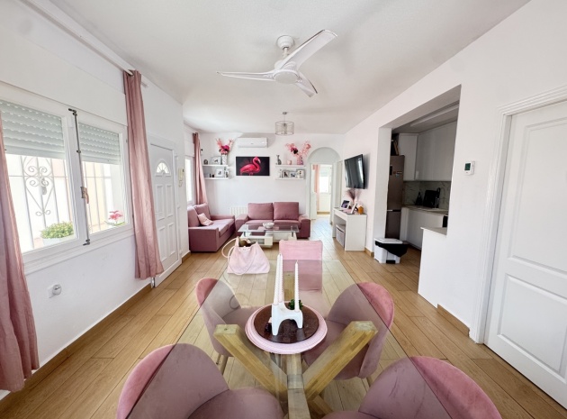 Återförsäljning - Villa - La Florida  - La Florida