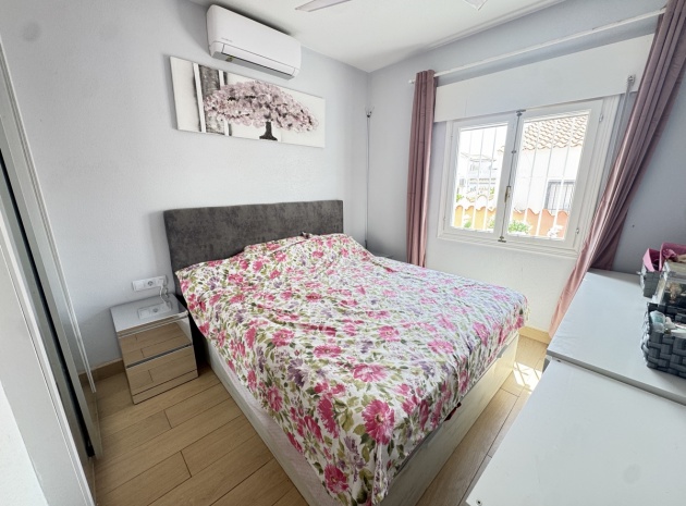 Återförsäljning - Villa - La Florida  - La Florida