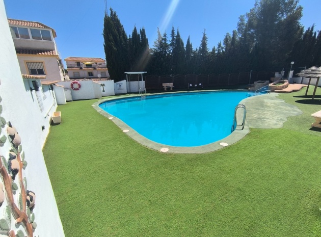 Wederverkoop - Herenhuis - Algorfa