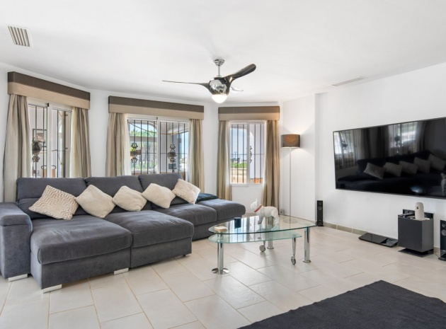 Resale - Villa - Catral