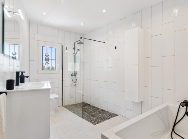 Resale - Villa - Catral