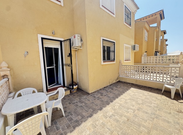 Återförsäljning - Lägenhet - Villamartin - lomas del golf