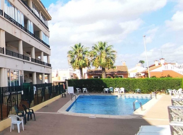 Återförsäljning - Lägenhet - Playa Flamenca - la mirada