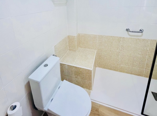 Wederverkoop - Appartement - Torrevieja - Beachside Torrevieja