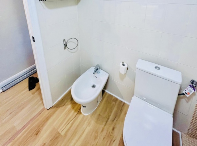 Wederverkoop - Appartement - Torrevieja - Beachside Torrevieja