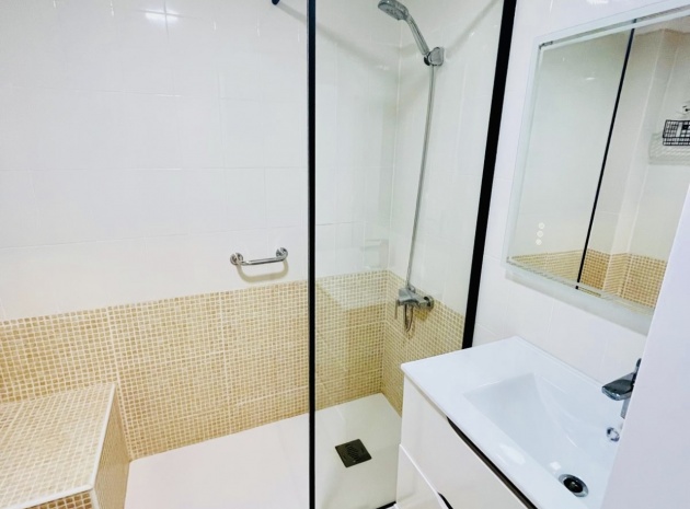 Wederverkoop - Appartement - Torrevieja - Beachside Torrevieja