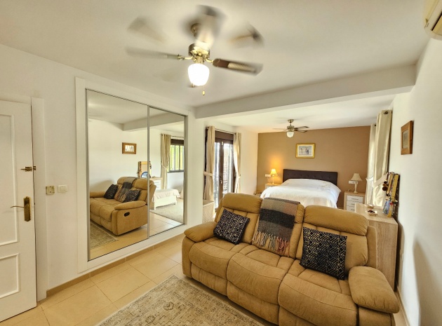 Resale - Villa - Orihuela - Los Desamparados