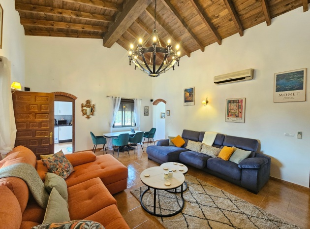 Resale - Villa - Orihuela - Los Desamparados