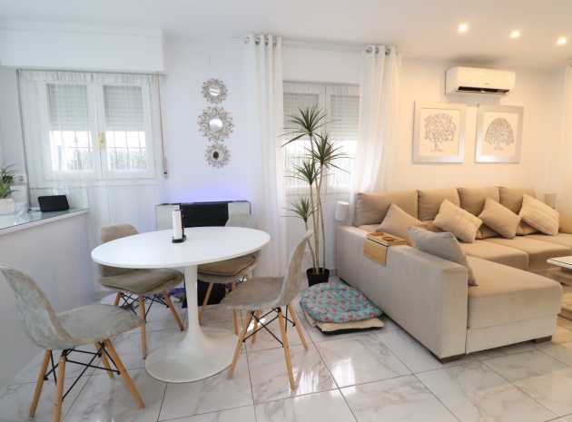 Återförsäljning - Villa - La Florida  - La Florida