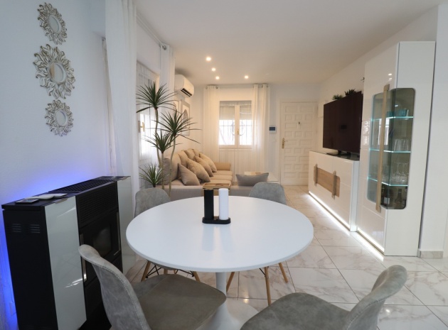 Återförsäljning - Villa - La Florida  - La Florida