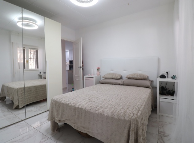 Återförsäljning - Villa - La Florida  - La Florida