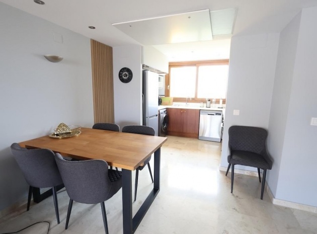 Återförsäljning - Lägenhet - Punta Prima - la entrada