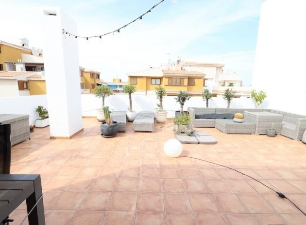 Återförsäljning - Lägenhet - Punta Prima - la entrada